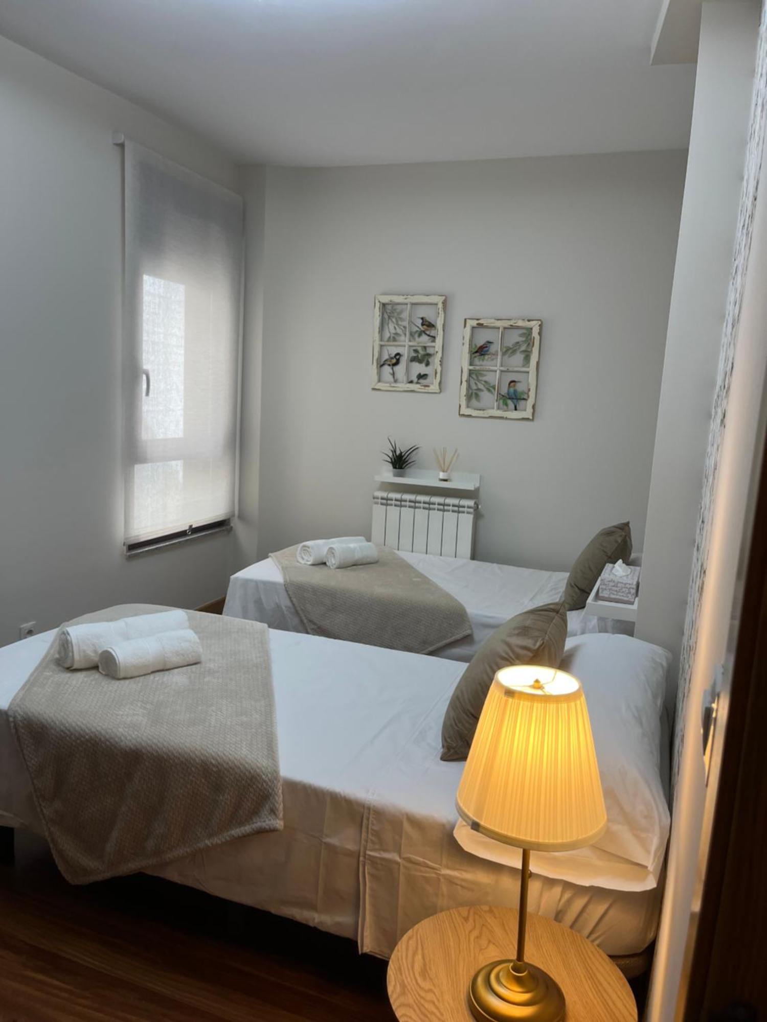 Avanza 4 Plaza Galicia Sarria Eksteriør bilde